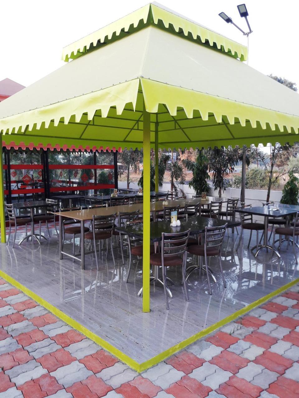 Dev Motel And Banquet Nadiad Exterior photo