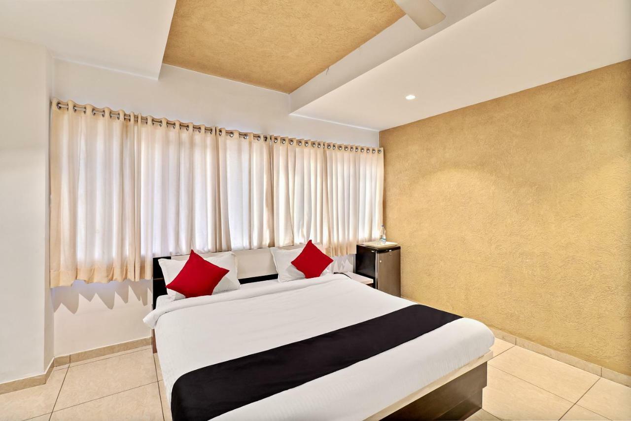 Dev Motel And Banquet Nadiad Exterior photo